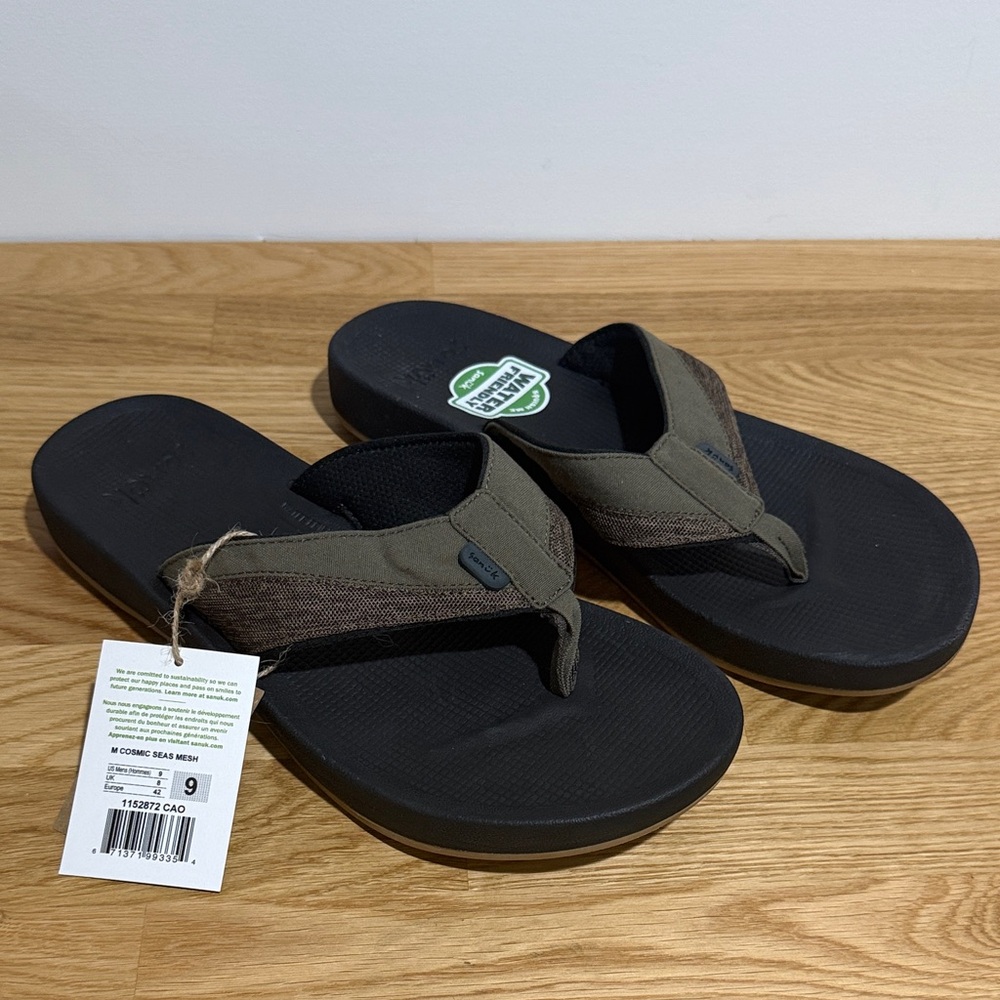 Sanuk Men's Cosmic Seas Olive Green and Black Flip-Flops size 9 BRAND NEW